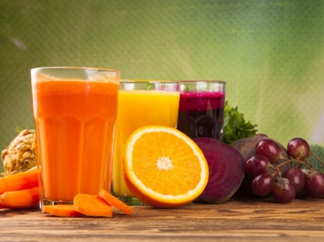 5 Easy To Make Health Drinks To Detox Body and Lose Weight